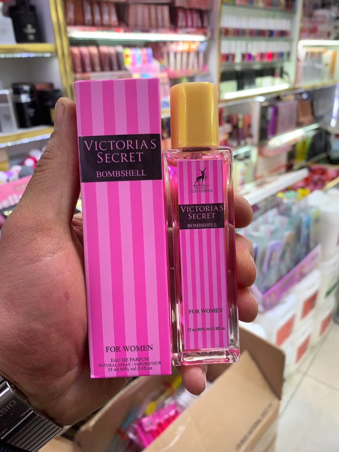 ادکلن 35 میل الحمرا اورجینال ویکتوریا سکرت بامشل