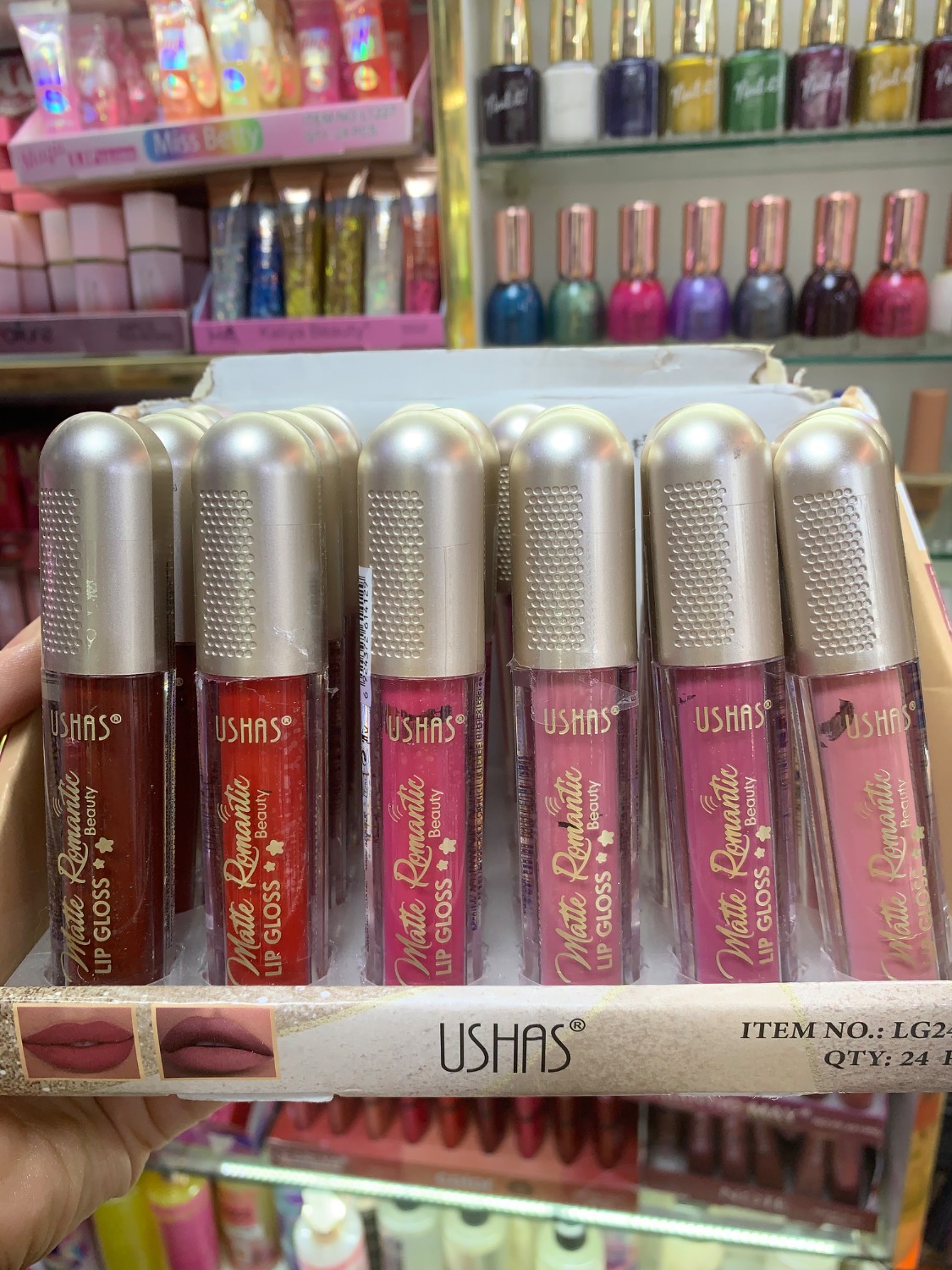 رژ مایع USHAS 24 ساعته